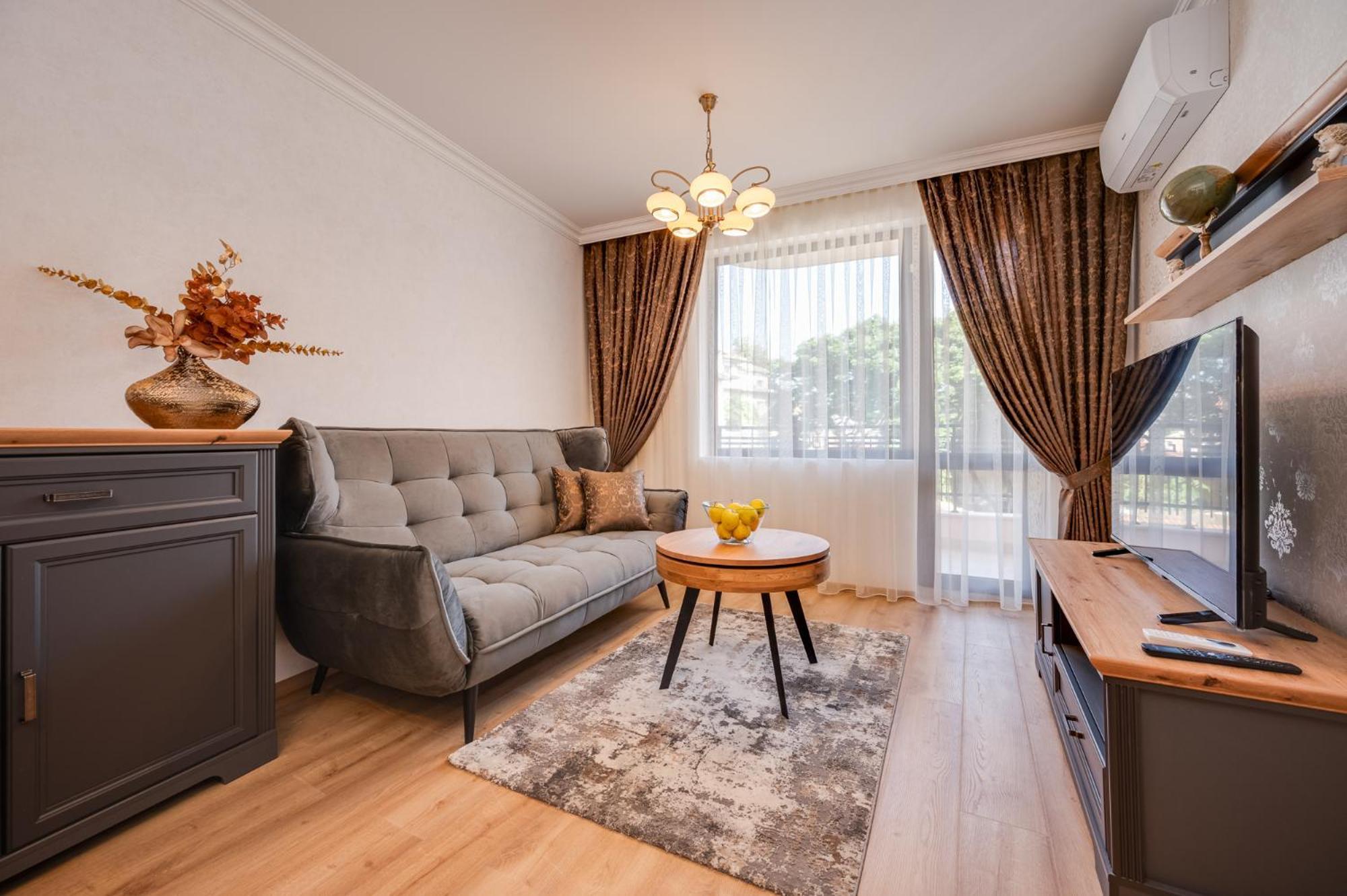 Prestige Central Apartments Varna Ngoại thất bức ảnh