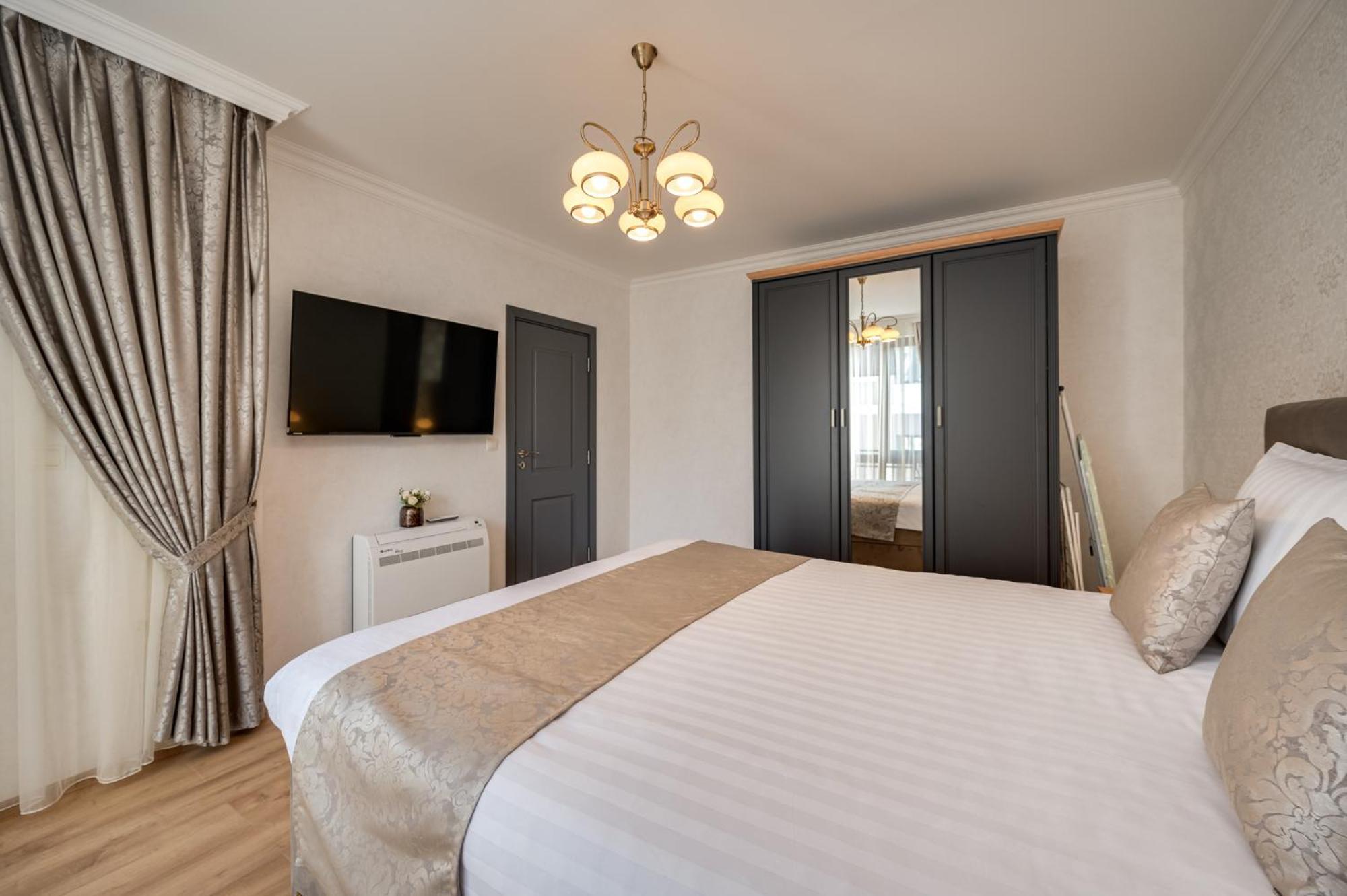 Prestige Central Apartments Varna Ngoại thất bức ảnh